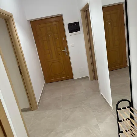 Iseris Apartment Sarande