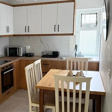 Iseris Apartment