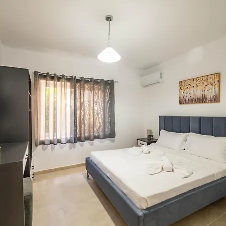 Iseris Lägenhet Sarandë
