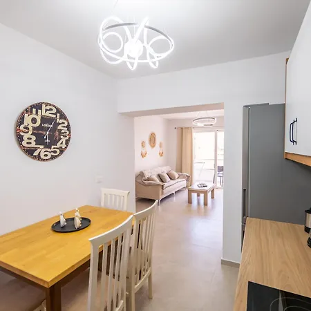 Iseris Apartment